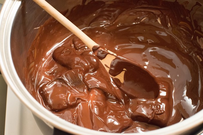 Krem czekoladowo-orzechowy – kupić czy zrobić? Okiem dietetyka (+3 zdrowe przepisy)